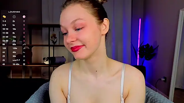 Snapshot of Tender_beauty chatting on 4, 6, 2026 Tender beauty online show from 4, 6, 2026