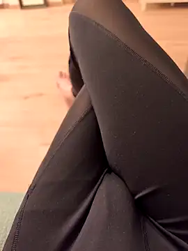 Snapshot of luckylover2024 chatting on 2, 3, 2026 luckylover2024 online show from 2, 3, 2026