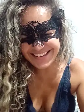 RaphinhaSanches online show from 4, 10, 2025