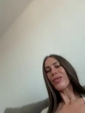  JessyRey  online show from 14, 6, 2026