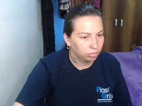 cloequeen15 online show from 17, 4, 2026