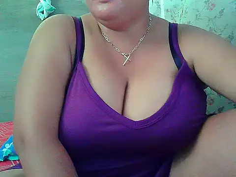 Snapshot of lady_rosie chatting on 2, 12, 2025 lady rosie online show from 2, 12, 2025