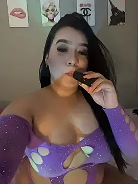 Aliciawhitee online show from 12, 3, 2026