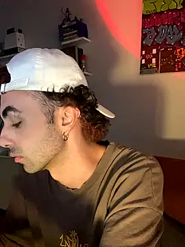 Snapshot of Inside_priv chatting on 13, 10, 2025 Inside priv online show from 13, 10, 2025