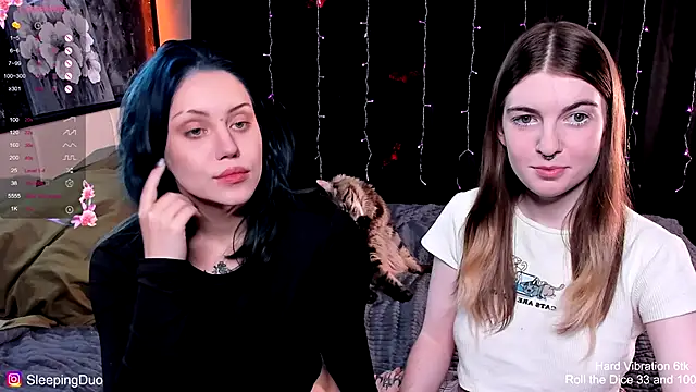 Snapshot of Threesomebabes chatting on 3, 11, 2025 Threesomebabes online show from 3, 11, 2025