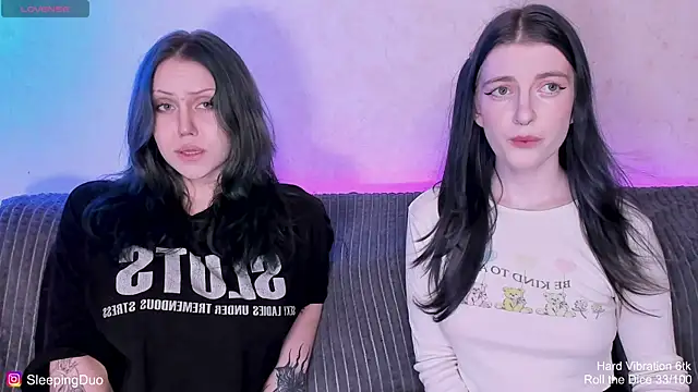 Snapshot of Threesomebabes chatting on 23, 7, 2026 Threesomebabes online show from 23, 7, 2026