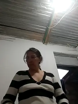 Oriana Jhonson online show from 11, 2, 2026