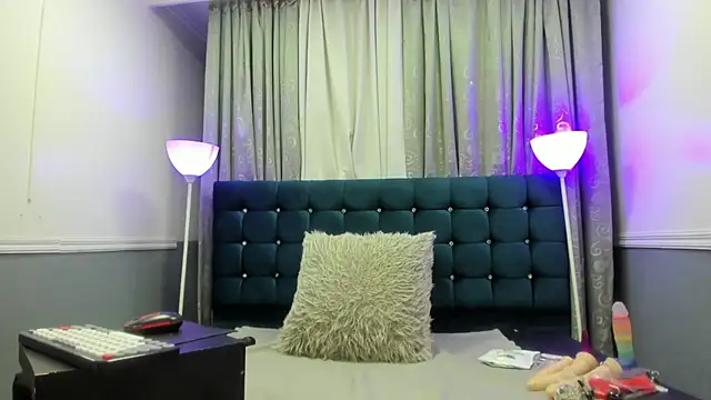 Oriana Jhonson online show from 15, 7, 2026