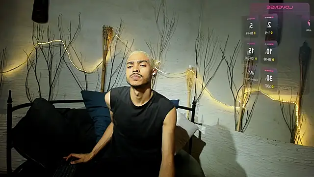 MarcusRain  online show from 4, 12, 2025