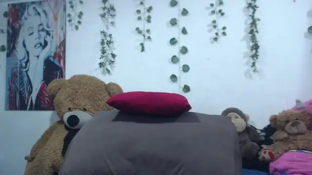 Snapshot of Samanta_milf84 chatting on 3, 2, 2026 Samanta milf84 online show from 3, 2, 2026