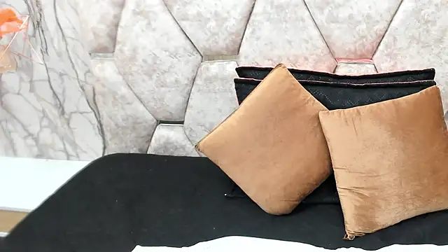 EXOTIC EBONY  online show from 3, 11, 2025