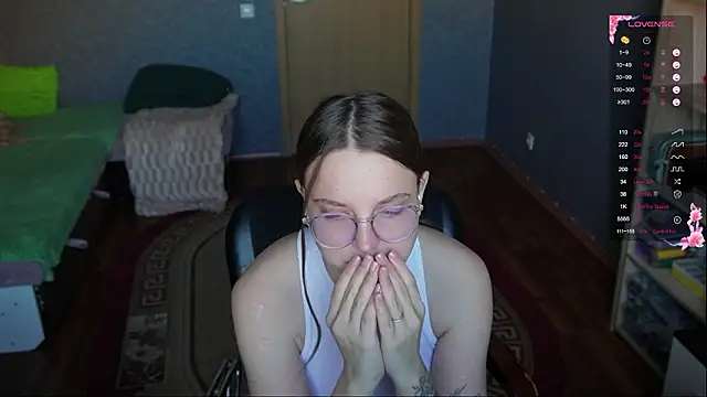 Violetwin online show from 10, 3, 2026