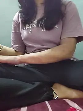 Snapshot of Laila_Pahadi chatting on 8, 10, 2025 Laila Pahadi online show from 8, 10, 2025