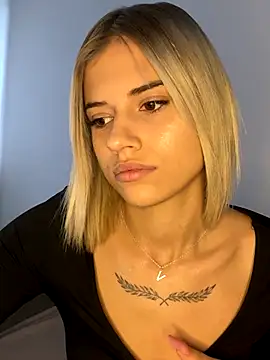 AishaKali online show from 3, 10, 2025