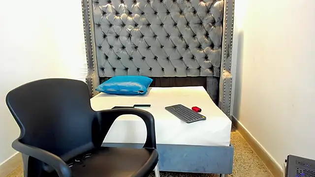 Snapshot of nero_reyd chatting on 5, 2, 2026 nero reyd online show from 5, 2, 2026