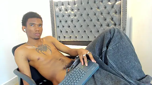 Snapshot of nero_reyd chatting on 23, 2, 2026 nero reyd online show from 23, 2, 2026