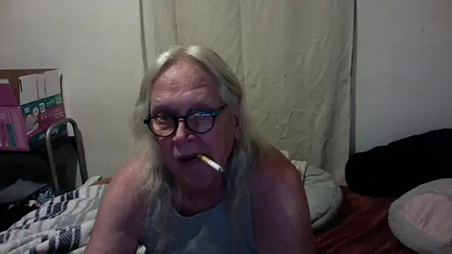 OldLadySara online show from 24, 5, 2026