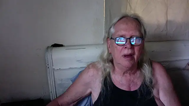 OldLadySara online show from 18, 7, 2026