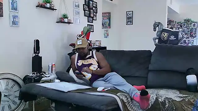 Str8ishVegasGuy online show from 25, 10, 2025