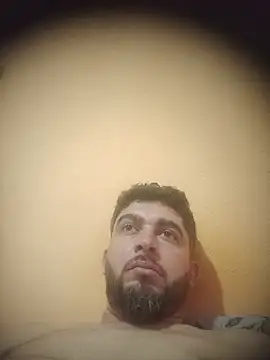 Snapshot of Leozim92 chatting on 9, 8, 2026 Leozim92 online show from 9, 8, 2026