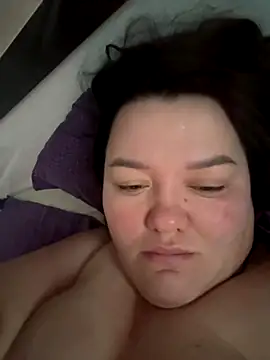 SunnyLeila2101 online show from 25, 11, 2025