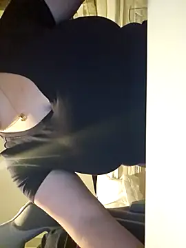 itsCuteTits online show from 5, 11, 2025