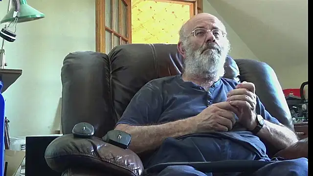 Snapshot of janzer13 chatting on 22, 7, 2026 janzer13 online show from 22, 7, 2026