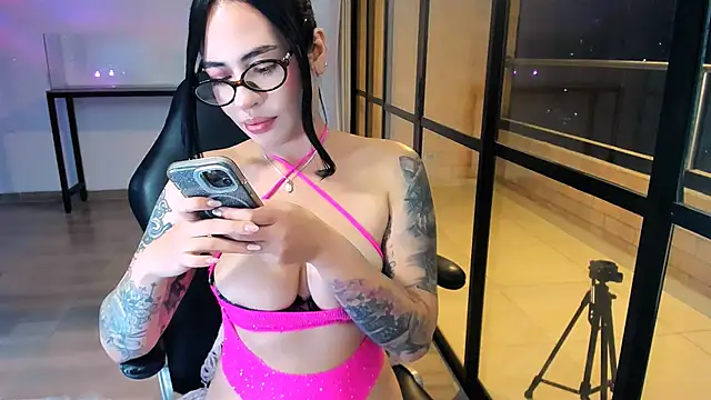 Snapshot of your_babydoll_ chatting on 20, 4, 2026 your babydoll online show from 20, 4, 2026