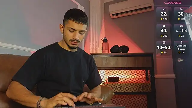 ArturoCardona  online show from 17, 12, 2025