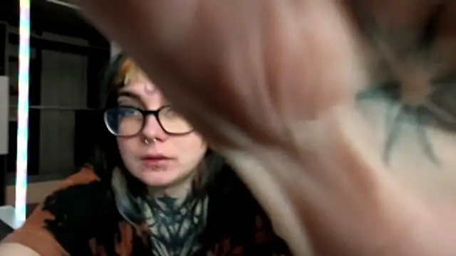 HighelikeGirl online show from 16, 11, 2025