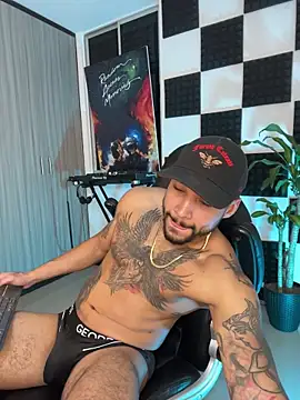 Snapshot of Nikola_Hank chatting on 15, 10, 2025 Nikola Hank online show from 15, 10, 2025