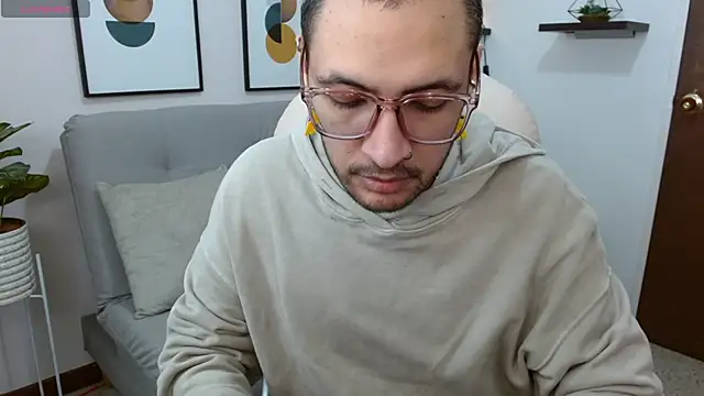   Damian    online show from 11, 11, 2025