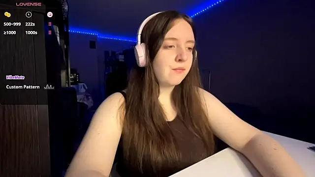 Snapshot of LauretteRagar chatting on 21, 10, 2025 LauretteRagar online show from 21, 10, 2025