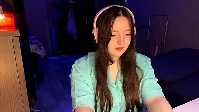 Snapshot of LauretteRagar chatting on 30, 10, 2025 LauretteRagar online show from 30, 10, 2025