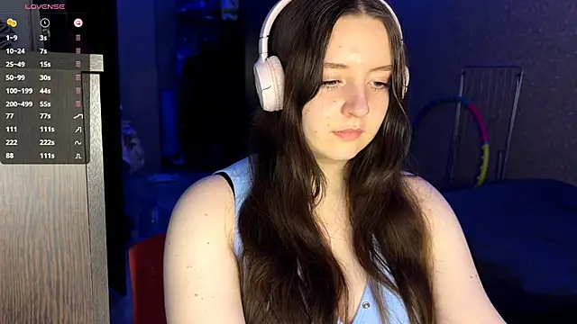 Snapshot of LauretteRagar chatting on 19, 11, 2025 LauretteRagar online show from 19, 11, 2025