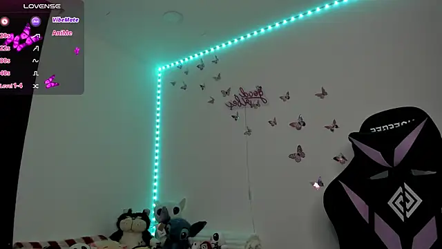 Snapshot of tiffany_sofia_1 chatting on 11, 11, 2025 tiffany sofia 1 online show from 11, 11, 2025