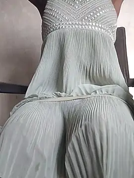 Snapshot of POOJA999 chatting on 3, 10, 2025 POOJA999 online show from 3, 10, 2025