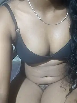 Snapshot of POOJA999 chatting on 23, 10, 2025 POOJA999 online show from 23, 10, 2025