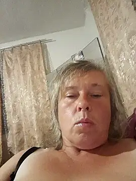 Snapshot of Catherine372311 chatting on 13, 9, 2025 Catherine372311 online show from 13, 9, 2025