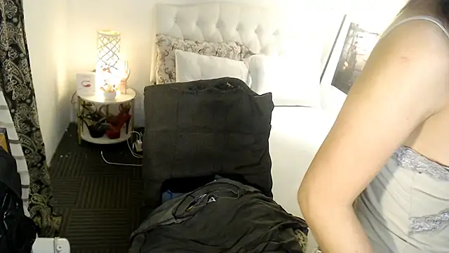 Snapshot of NinaDOM4CUM chatting on 5, 2, 2026 NinaDOM4CUM online show from 5, 2, 2026