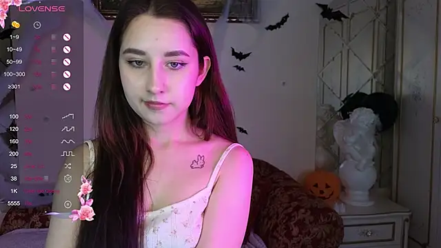 Snapshot of Eva_Maller chatting on 2, 11, 2025 Eva Maller online show from 2, 11, 2025