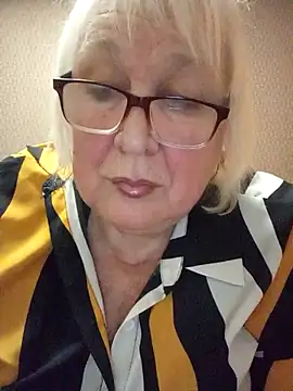 Alexia64231 online show from 31, 10, 2025