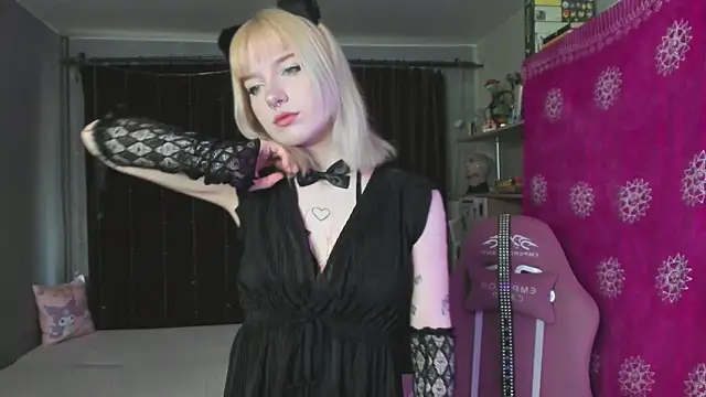 godlikegirlyy online show from 20, 9, 2025