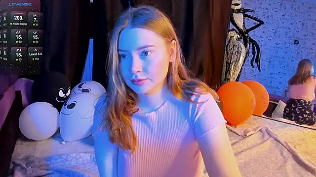 Lillie Berry online show from 1, 11, 2025