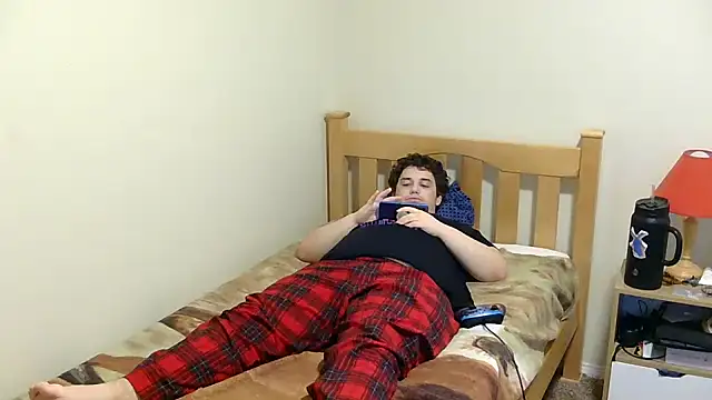 Snapshot of Breyyyyyyyy chatting on 6, 11, 2025 Breyyyyyyyy online show from 6, 11, 2025