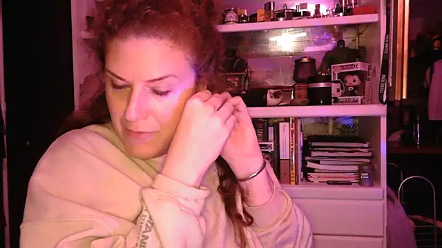 Snapshot of RasheleErotica chatting on 16, 11, 2025 RasheleErotica online show from 16, 11, 2025