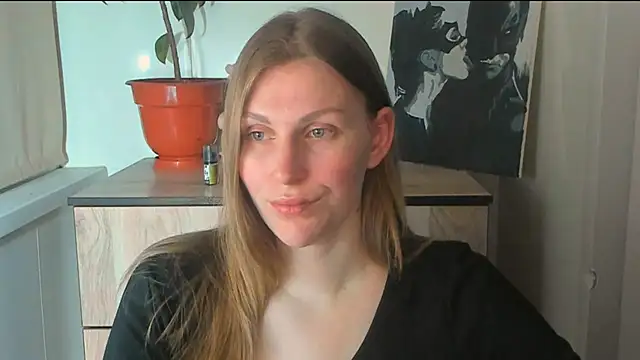 Snapshot of JuliaMuuun chatting on 2, 4, 2026 JuliaMuuun online show from 2, 4, 2026