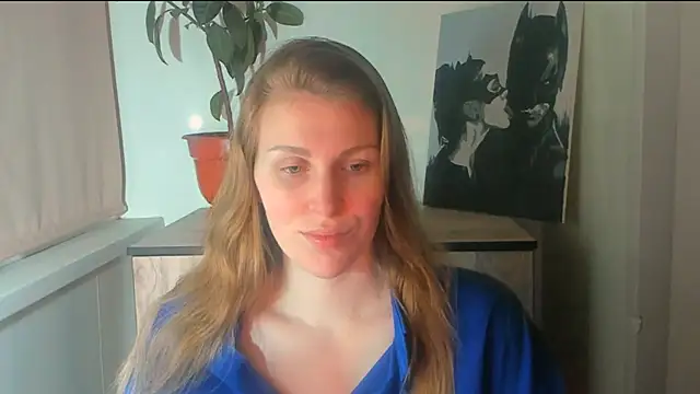 Snapshot of JuliaMuuun chatting on 5, 4, 2026 JuliaMuuun online show from 5, 4, 2026