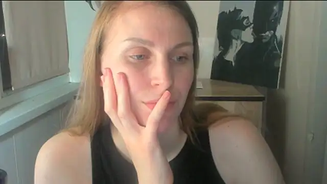 Snapshot of JuliaMuuun chatting on 14, 4, 2026 JuliaMuuun online show from 14, 4, 2026