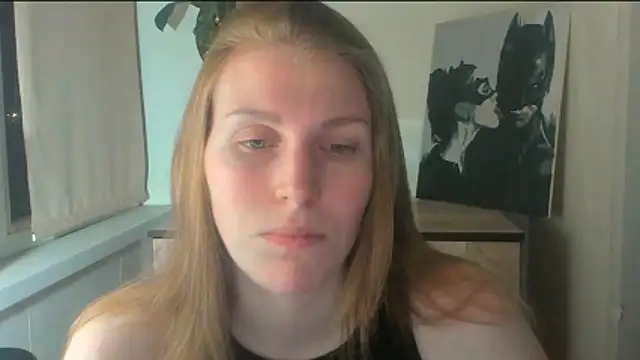 Snapshot of JuliaMuuun chatting on 17, 4, 2026 JuliaMuuun online show from 17, 4, 2026